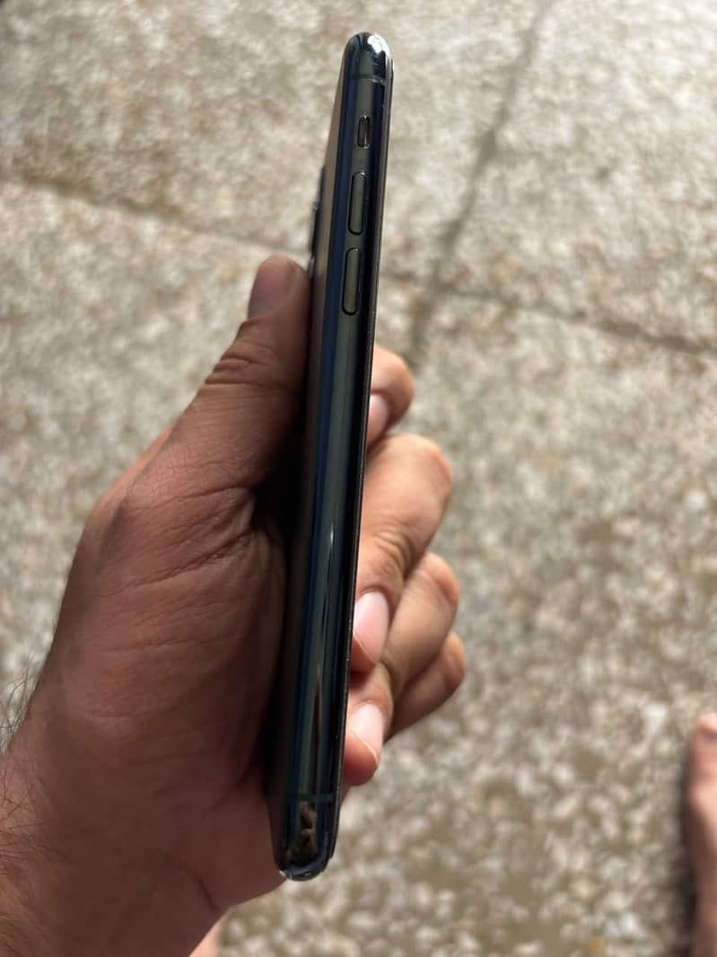 Apple iPhone 11 Pro 5