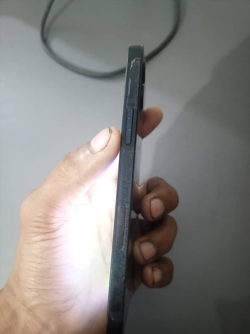 Apple iPhone 12 2