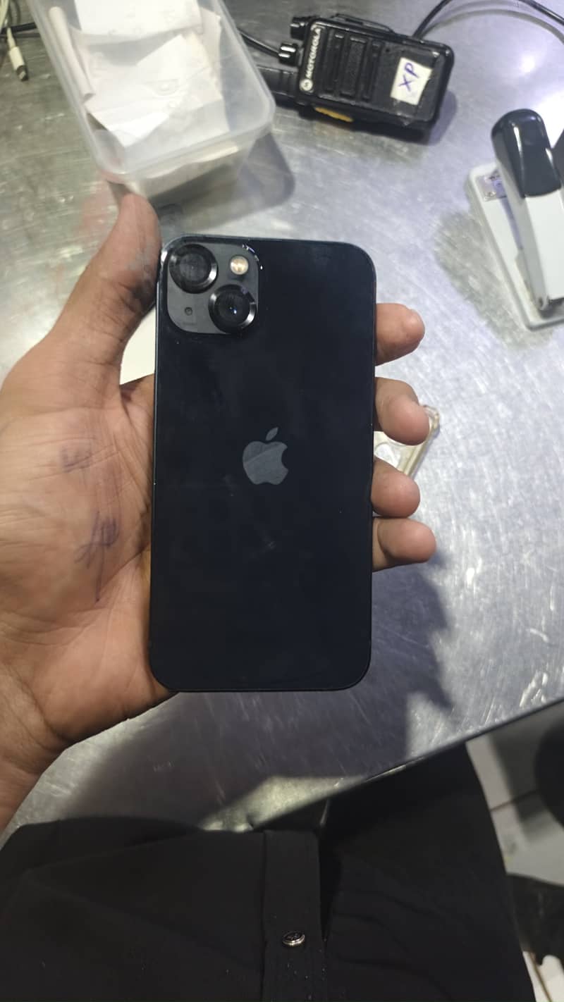 Apple iPhone 13 5