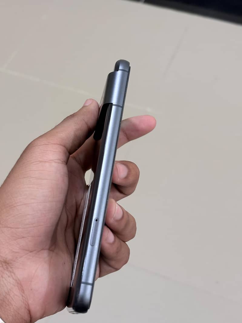 Google Pixel 8 3
