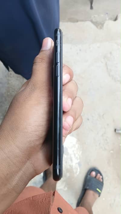 Apple iPhone 7