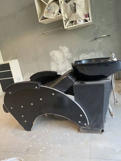 Wash unit for salon work urgent for sale