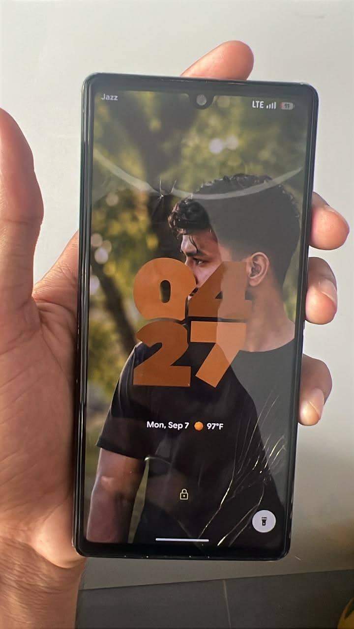 Google Pixel 6a 5