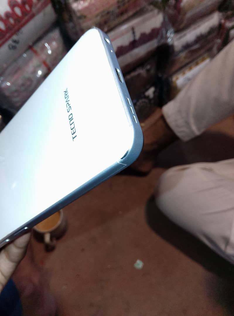 Tecno Spark 2 8