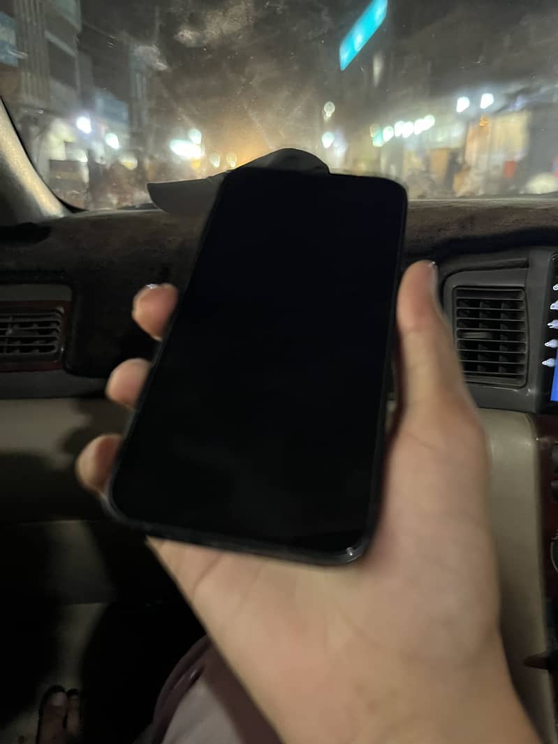 Apple iPhone 13 3