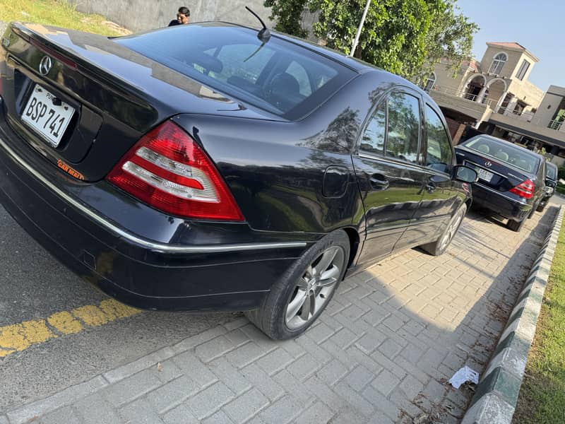 Mercedes C Class 2005 4