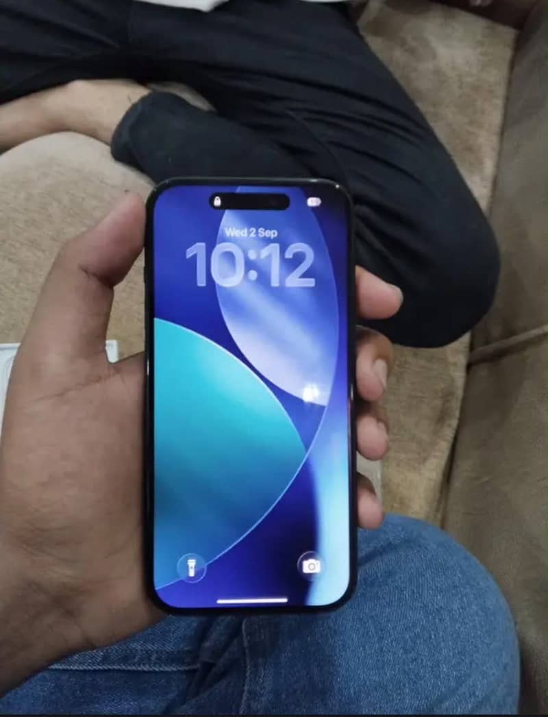 Apple iPhone 15 5