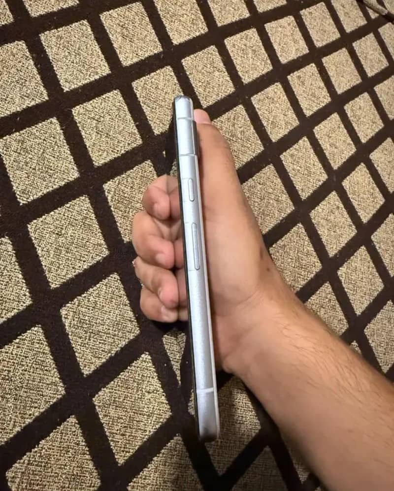 Google Pixel 7a 1