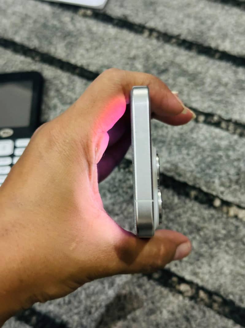 Apple iPhone 15 Pro 5
