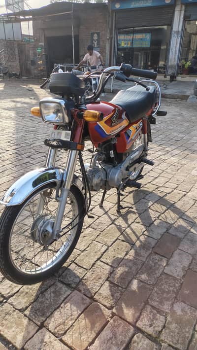 HONDA CD 70