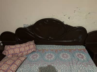Full made in wooden bed contact only on whatsapp 03010405563
