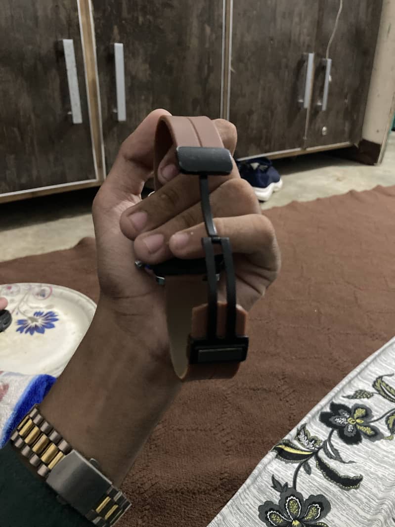 GTR PREMIUM WATCH 6