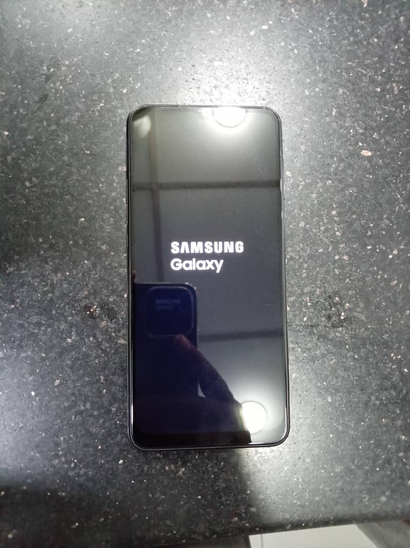 Samsung Mobile A04 0