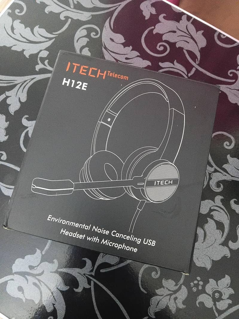 wired Itech telecom headphones 0