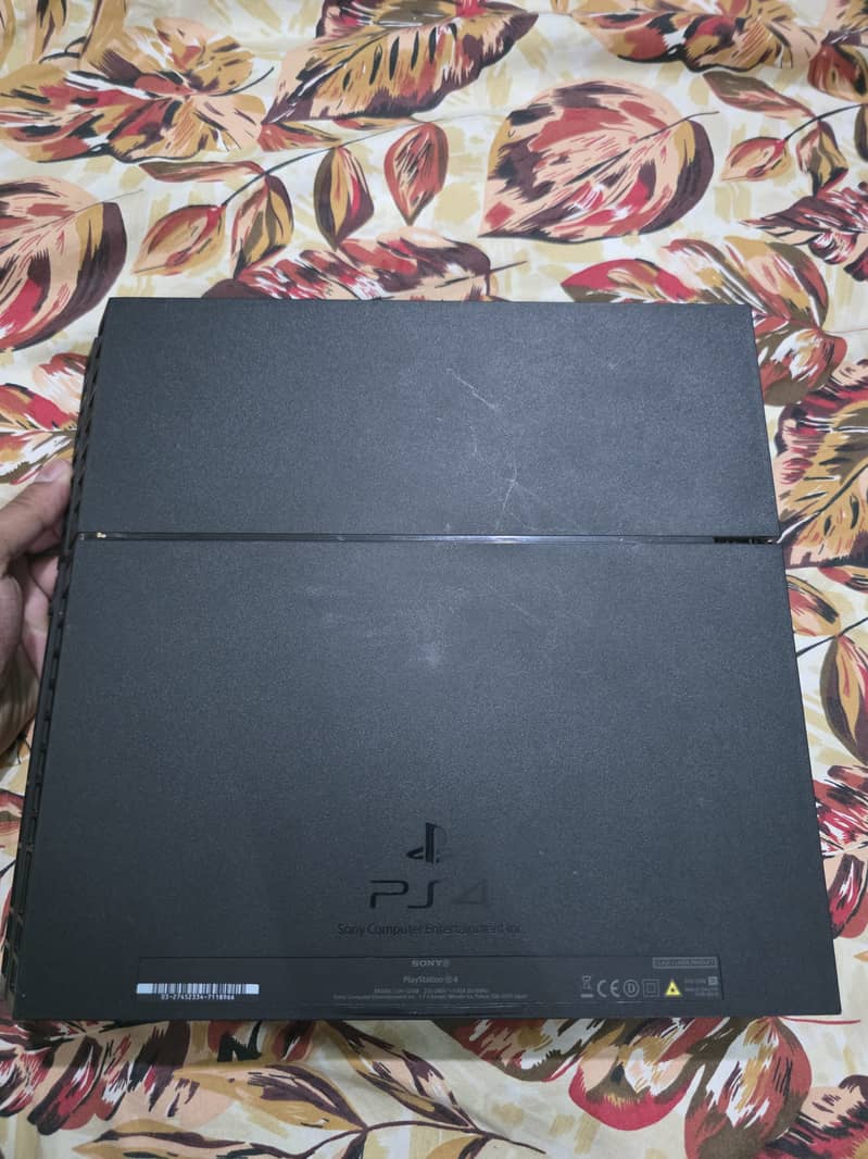Ps4 sealed 1TB one controller 4