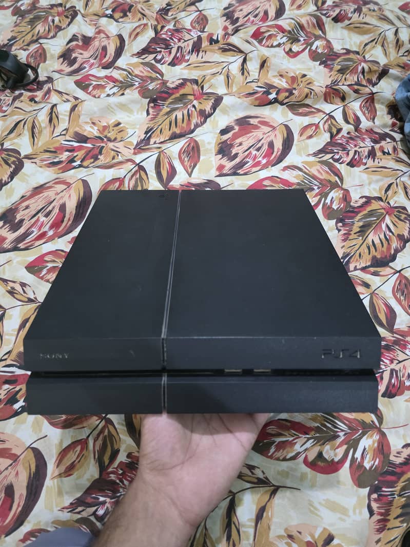 Ps4 sealed 1TB one controller 5