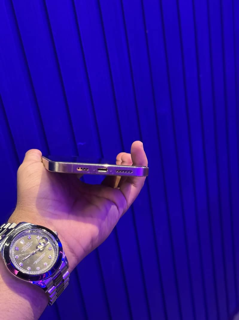 Apple iPhone 12 Pro Max 7