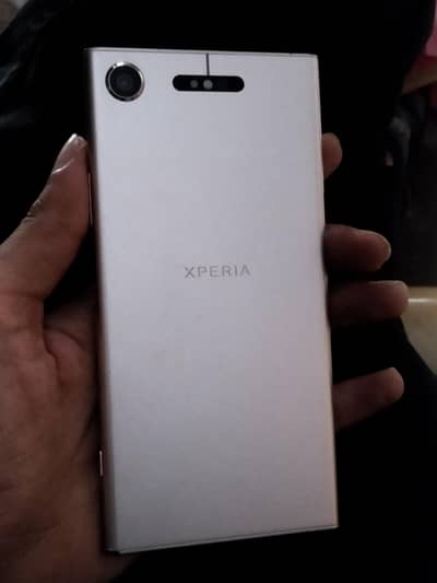 Sony XZ1