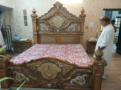 Bed side table