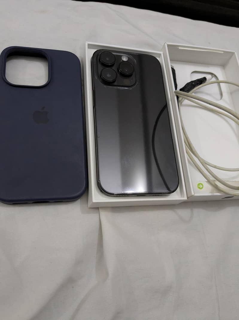 Apple iPhone 14 Pro 0