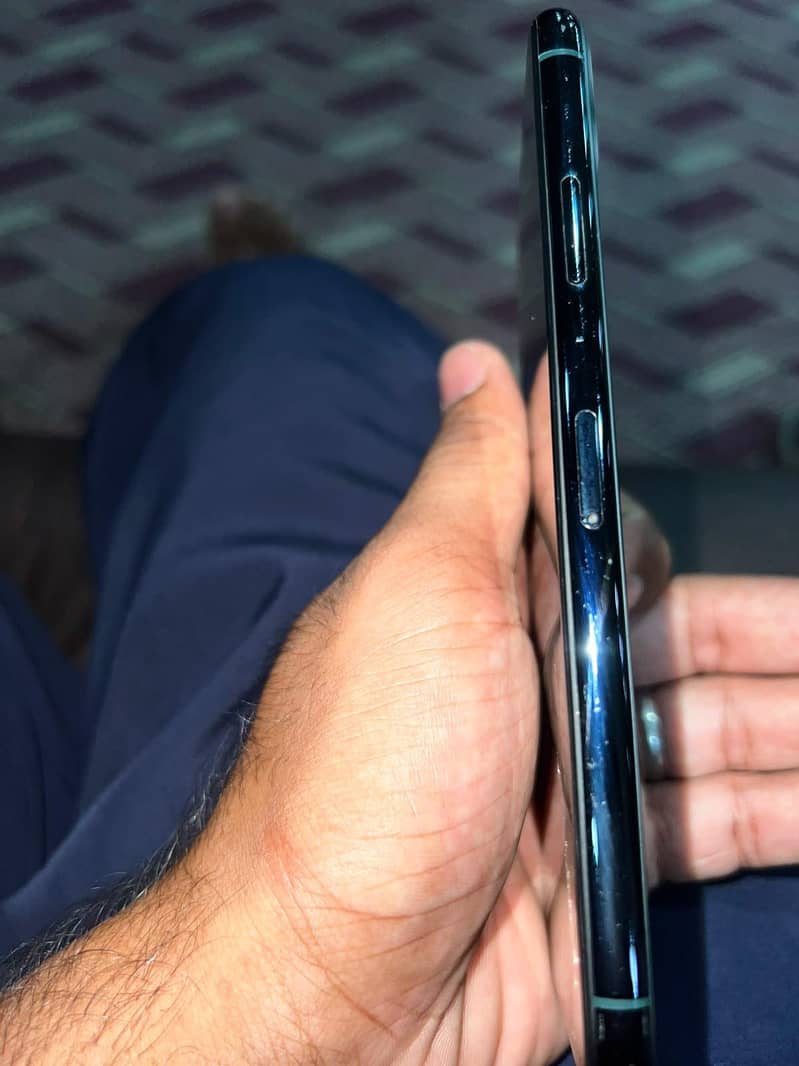 Apple iPhone 11 Pro Max 1