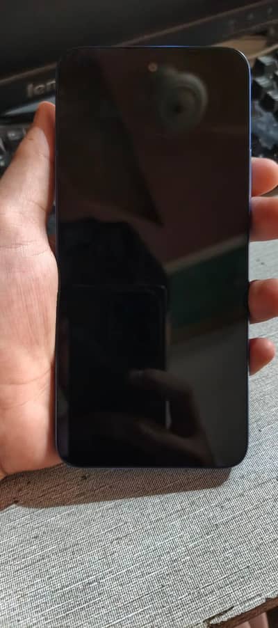 Infinix Hot 60i 12GB ram 128GB storage