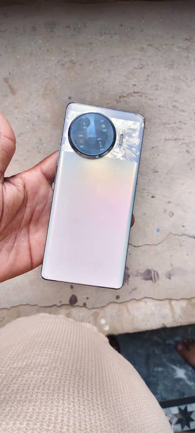 Tecno Spark 20 Pro Plus