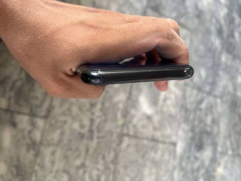 Apple iPhone XR sim working 5