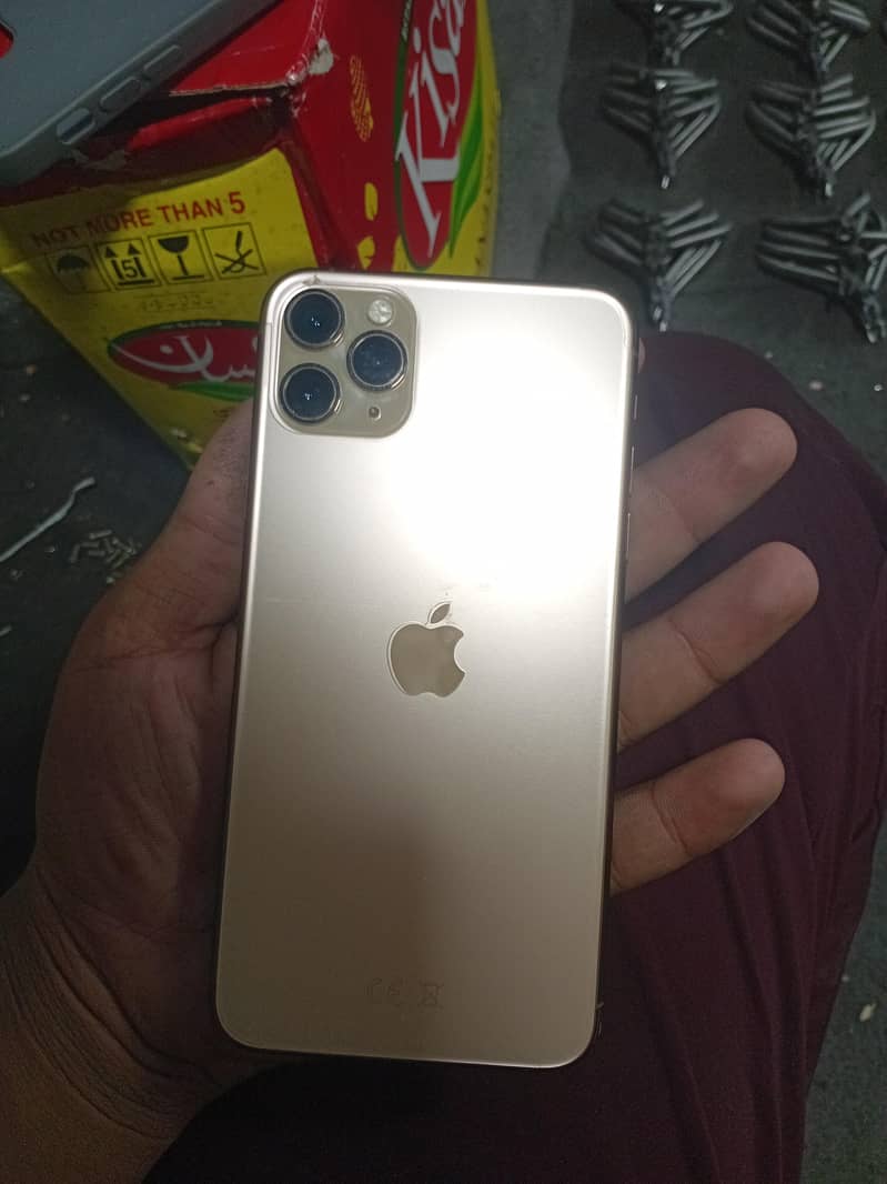 Apple iPhone 11 Pro Max 5