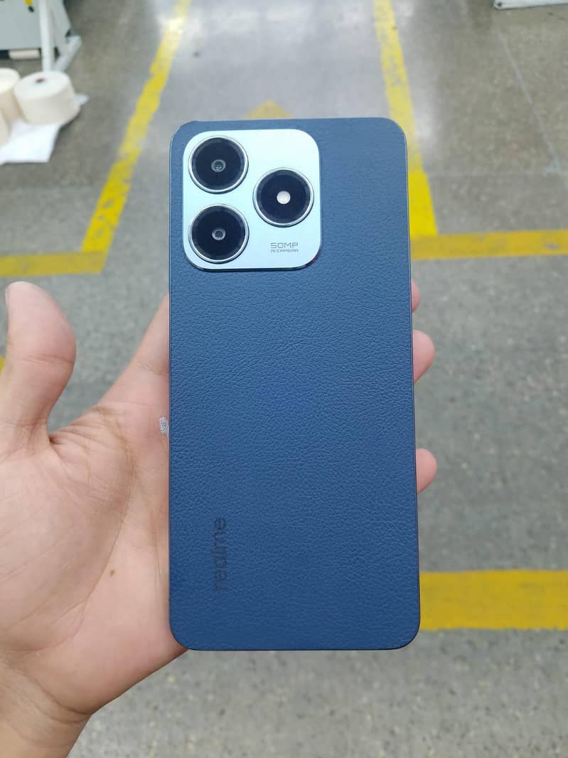 Realme C63 5