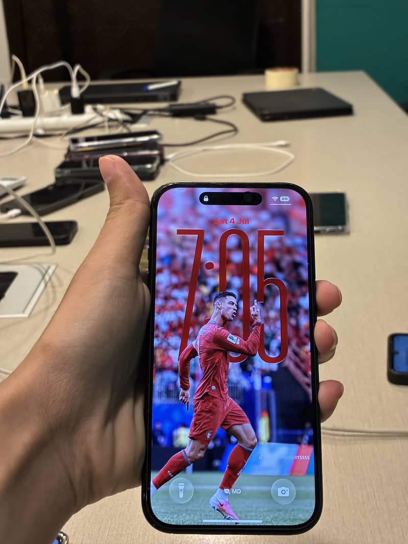 Apple iPhone 15 3