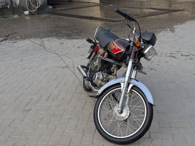 2023 model one hand use new bike excellent condition