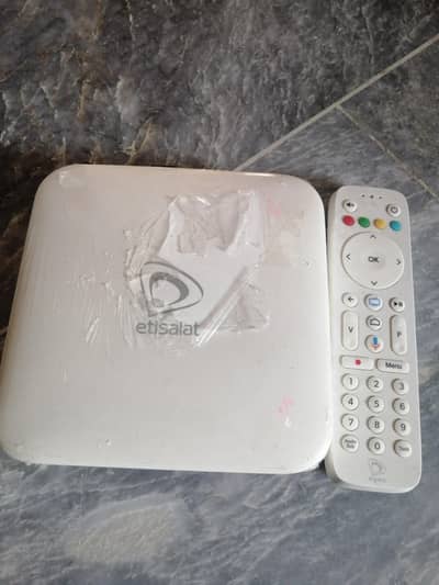 Etisalat android box version 9 with original voice remote
