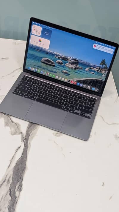 MacBook Air M1 | 8GB | 256GB SSD | 93% Battery | 111 Cycles