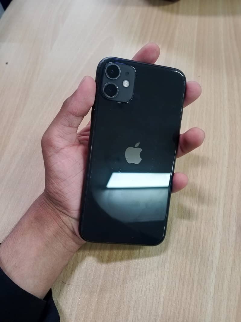 Apple iPhone 11 0