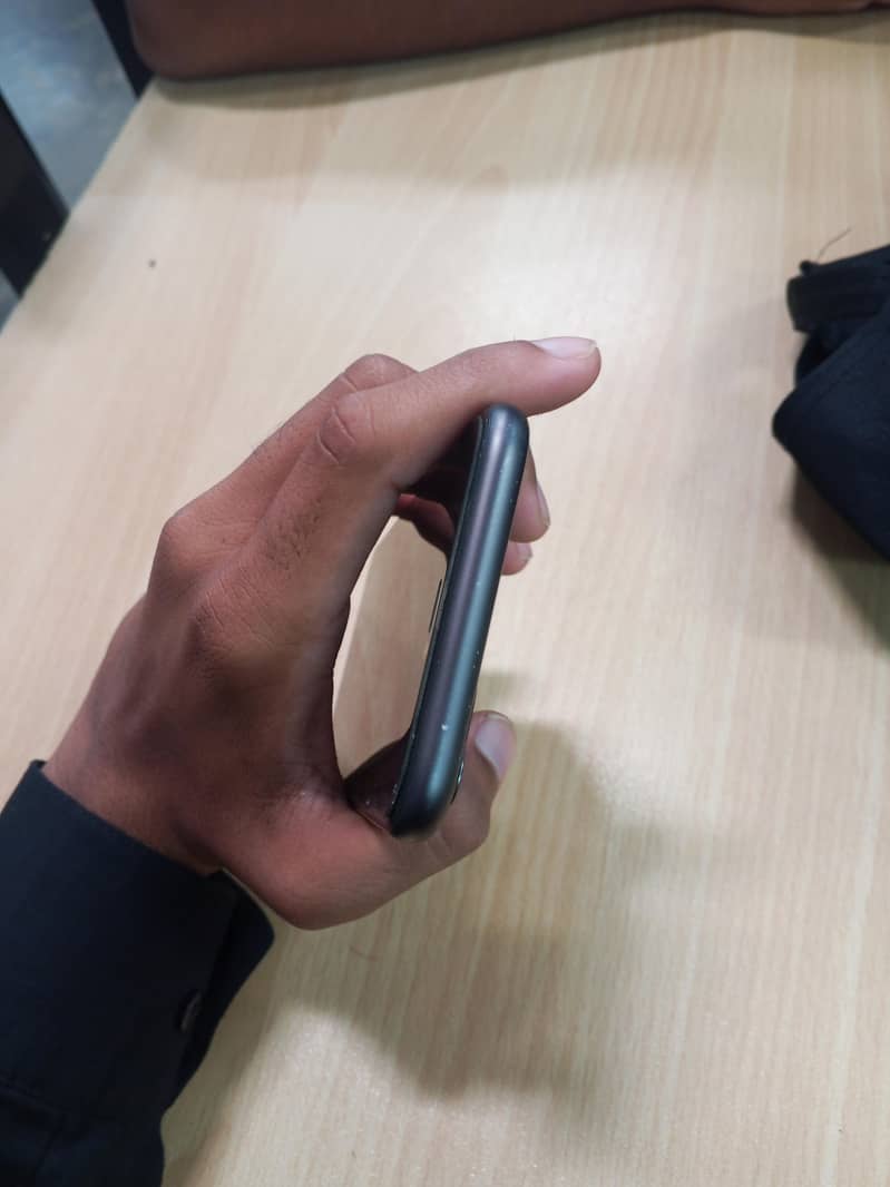 Apple iPhone 11 1