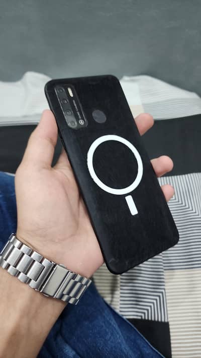 Tecno Pouvoir 4
