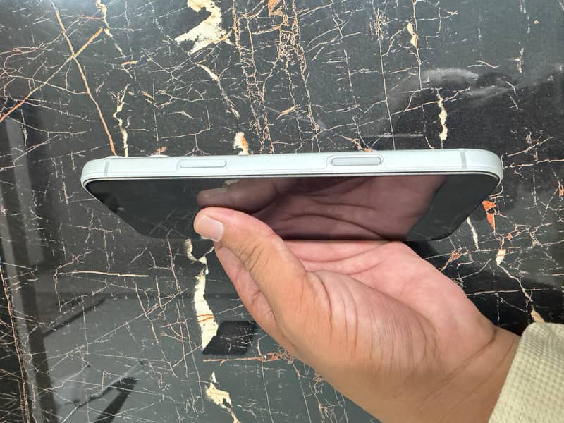 Apple iPhone 17 Pro Max 1