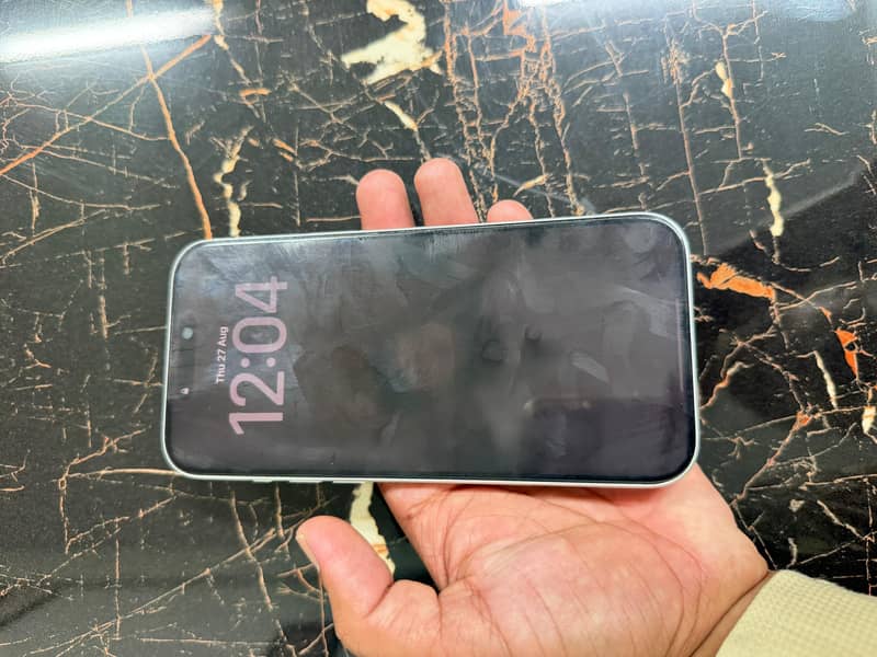 Apple iPhone 17 Pro Max 3