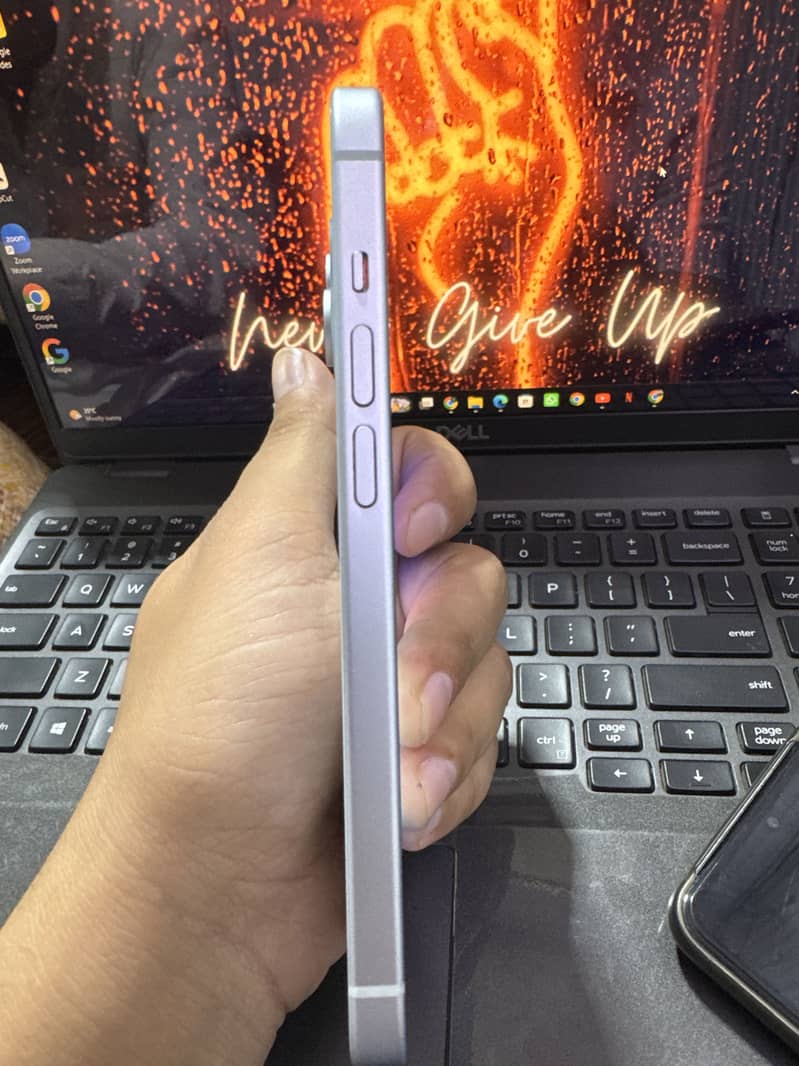Apple iPhone 15 2