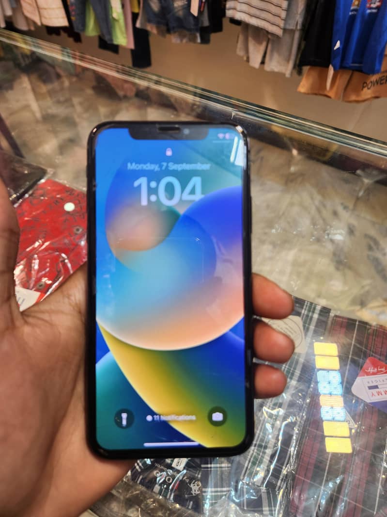 Apple iPhone X 0