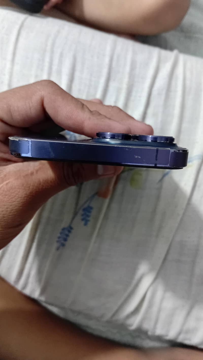 Apple iPhone 14 Pro Max 2