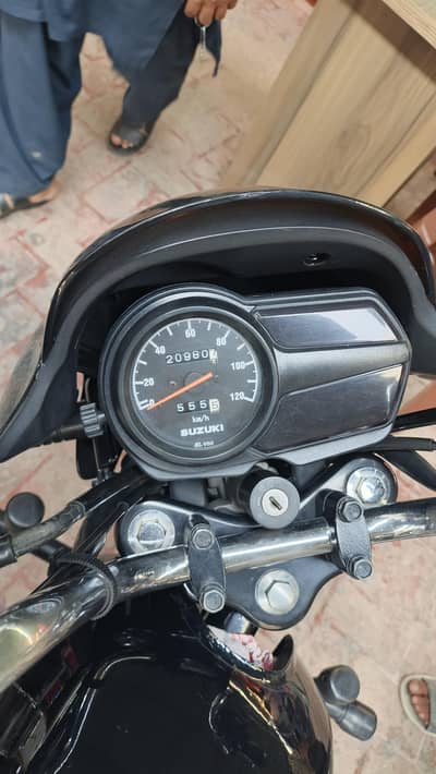 Suzuki G110 New condition one hand use