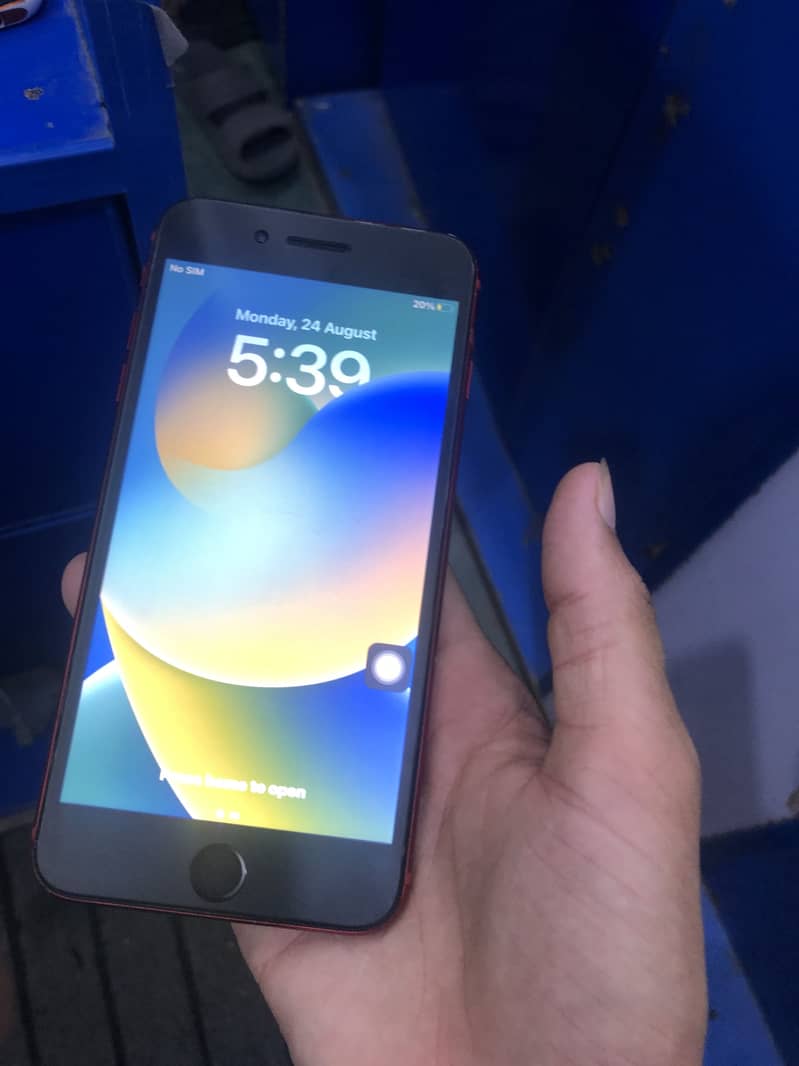 Apple iPhone 8 Plus 5