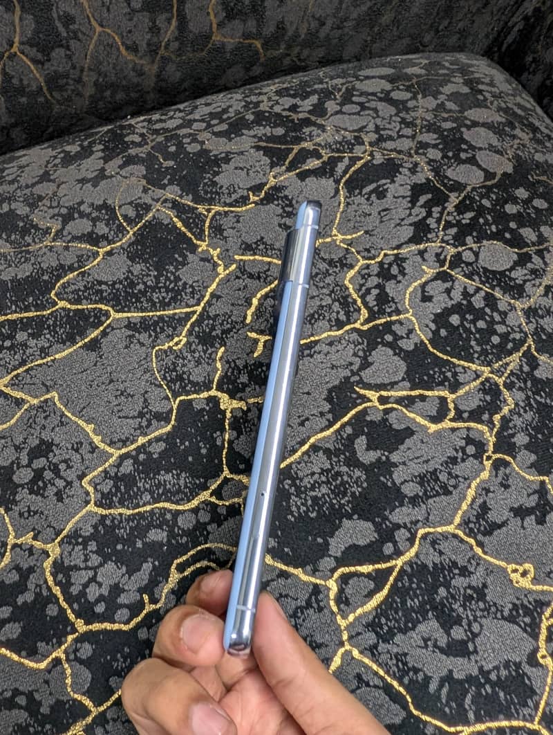 Google Pixel 8 Pro 2