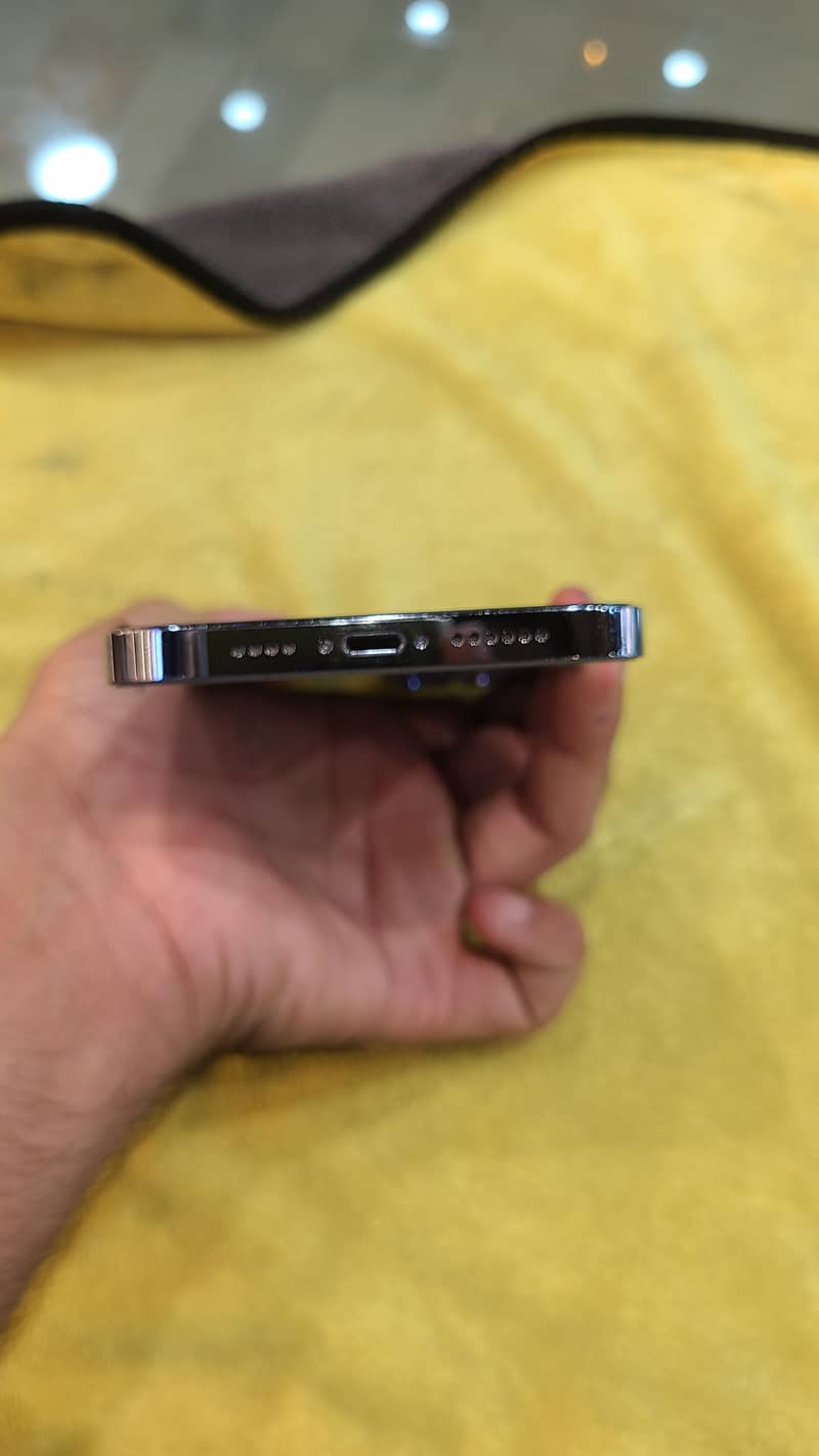 Apple iPhone 13 Pro Max 3