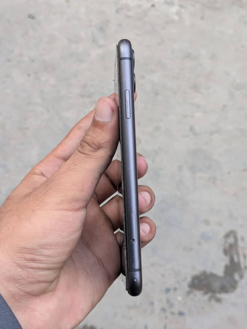 Apple iPhone 11 1