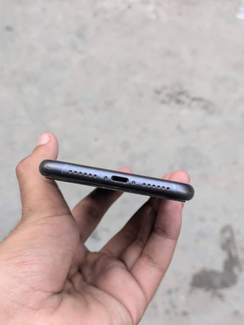 Apple iPhone 11 2