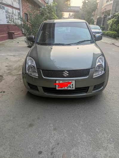 Suzuki Swift 2012 dlx.  03146396124