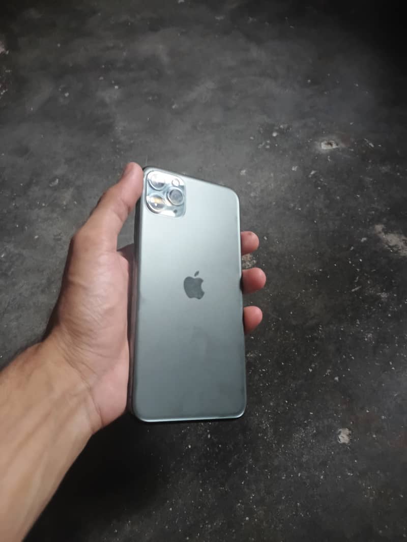 Apple iPhone 11 Pro Max 3